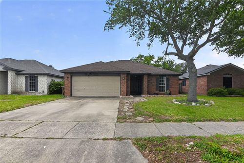 7137 Cano Ln, Corpus Christi, TX, 78414-2771 | Card Image