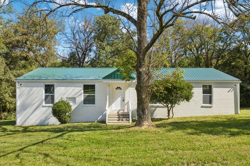 a-1845 Holloway Cir, Lebanon, TN, 37090-5327 | Card Image