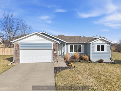 7620 Glynoaks Ct, Lincoln, NE, 68516-6739 | Card Image