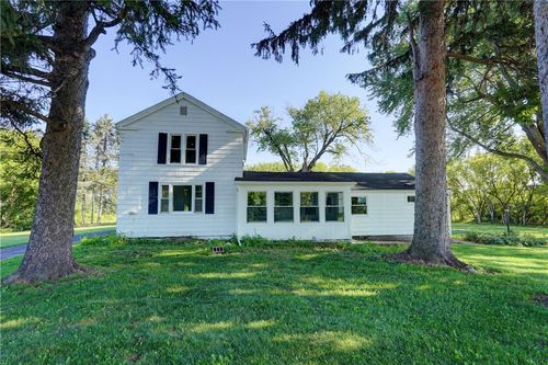 5544 Holtz Rd, Farmington, NY, 14425-9561 | Card Image