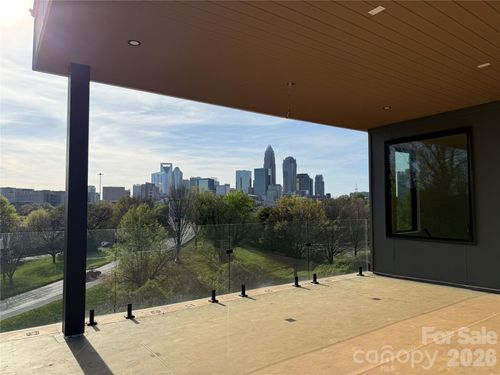 620 Cross Trail Dr, Charlotte, NC, 28204-2055 | Card Image