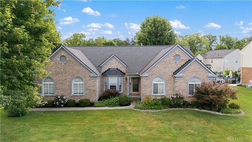 100 Hunting Fields Ln, Loveland, OH, 45140-5427 | Card Image