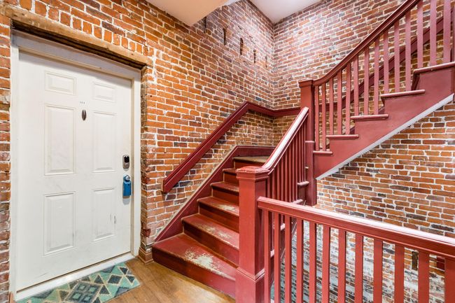 108 Hamilton Ave, Condo with 2 bedrooms, 2 bathrooms and null parking in Columbus OH | Image 24