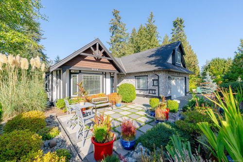 929 Deloume Rd, Mill Bay, BC, V0R2P1 | Card Image
