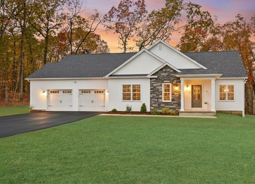 77 Thrall Rd, Broad Brook, CT, 06016-9775 | Card Image