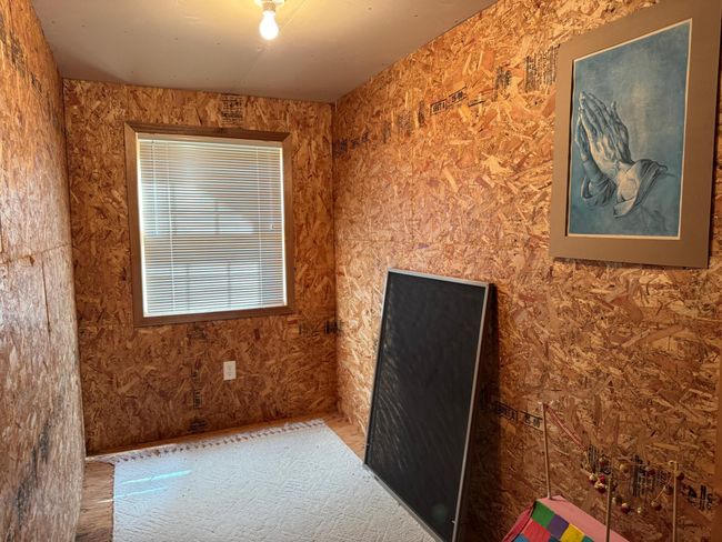 Upstairs dormer | Image 37