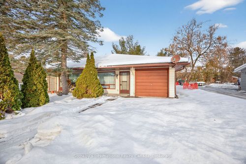 125 Taylor Rd, Bracebridge, ON, P1L1J5 | Card Image