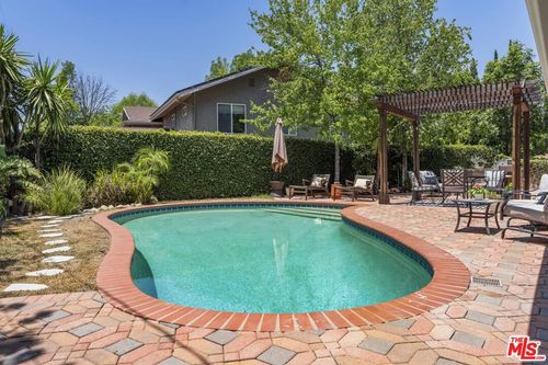 4701 Dunman Ave, Woodland Hills, CA, 91364-3817 | Card Image