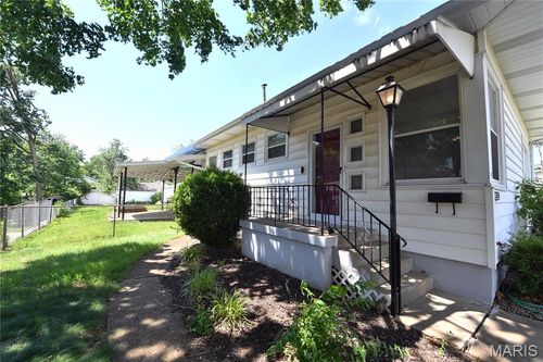 358 W Loretta Ave, Saint Louis, MO, 63125-2040 | Card Image