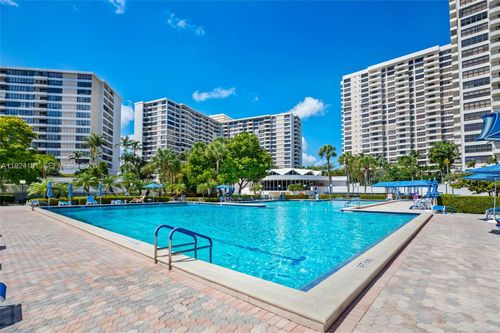 apt-117-500 Three Islands Blvd, Hallandale Beach, FL, 33009-2837 | Card Image