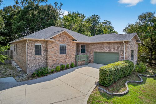603 Red Fern Rd, Crestview, FL, 32536-5472 | Card Image