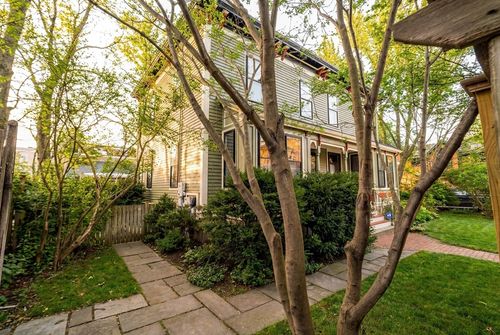 104-106 Auburn Street, Cambridge, MA, 02139 | Card Image