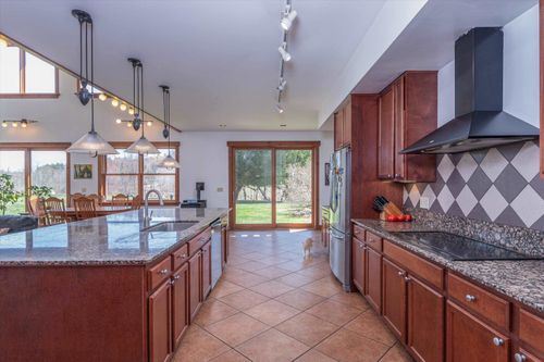 109-107-109 Baker Rd, Springfield, VT, 05156-9438 | Card Image