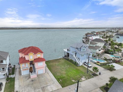 1618 Windsong Way, Tiki Island, TX, 77554-8161 | Card Image