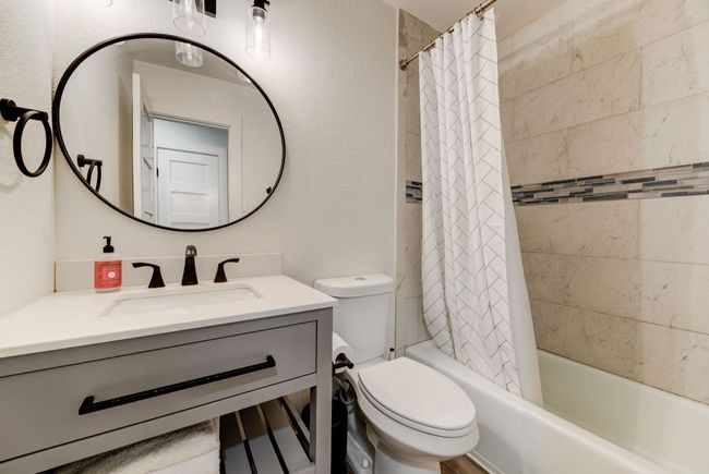 4405 Button Bend Cir, House other with 4 bedrooms, 2 bathrooms and 2 parking in Austin TX | Image 23