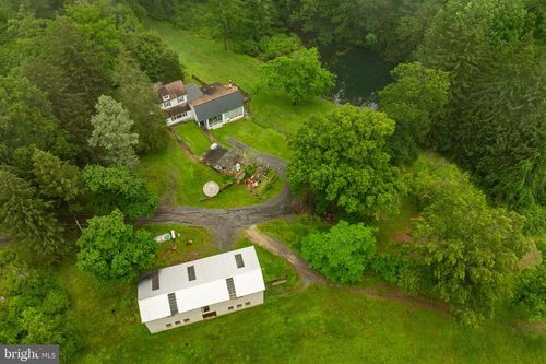 124 Takacs Ln, MOHNTON, PA, 19540-8325 | Card Image