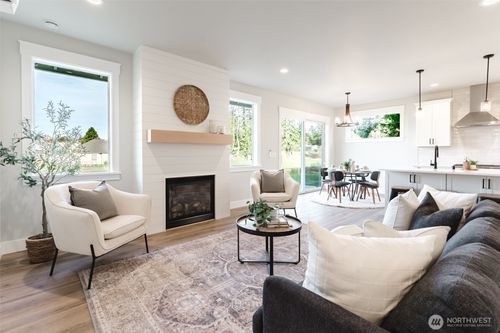 4760 S Golf Course Dr, Blaine, WA, 98230-6816 | Card Image