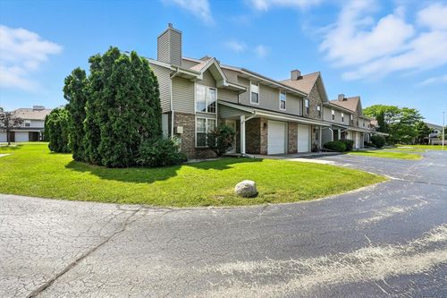 g-617 Westfield Way, Pewaukee, WI, 53072 | Card Image