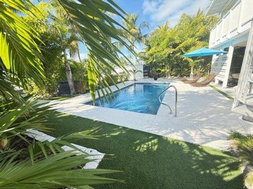 139 Gardenia St, Tavernier, FL, 33070-2209 | Card Image