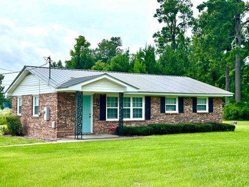 110 W Marion St, Johnsonville, SC, 29555-6427 | Card Image