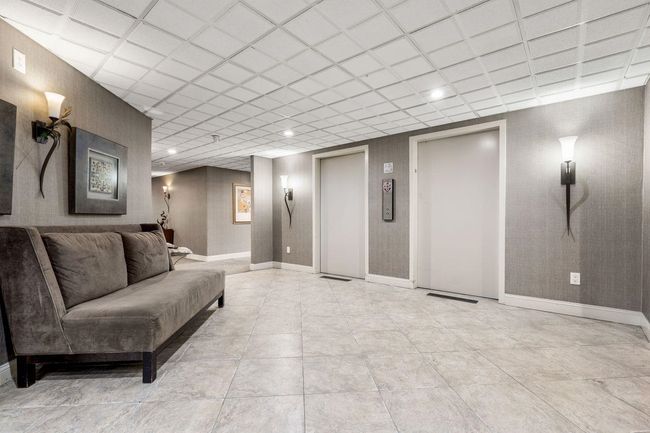 APT-8C - 55 River Rd, Condo with 2 bedrooms, 2 bathrooms and null parking in Manchester NH | Image 21