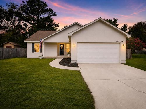 221 Chestnut Ct, Kingsland, GA, 31548-5623 | Card Image