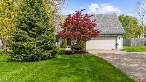 866 S Court St, Medina, OH, 44256-2821 | Card Image