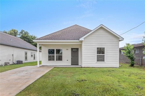 719 16th St, Lake Charles, LA, 70601-7438 | Card Image