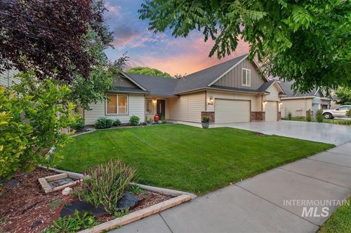 4520 E Concord Way, Nampa, ID, 83686-5270 | Card Image