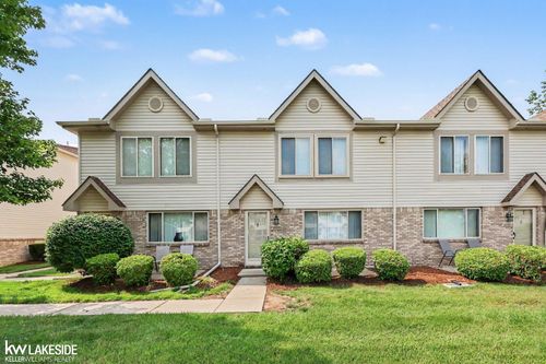 29393 Maurice Ct, Chesterfield, MI, 48047-3751 | Card Image