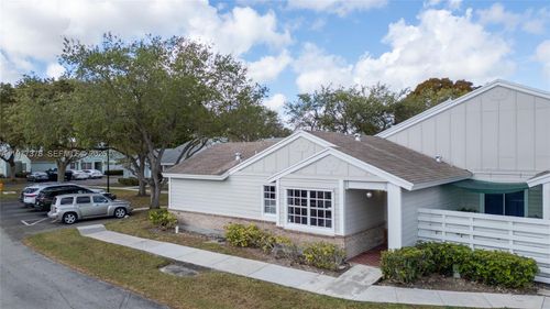 44-13753 Sw 149th Circle Ln, Miami, FL, 33186-8235 | Card Image