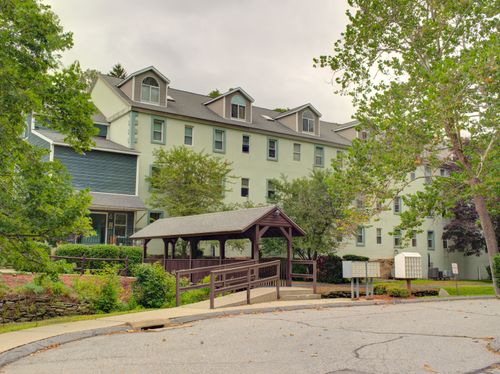 208-208 Whetstone Mls, Killingly, CT, 06241-1832 | Card Image