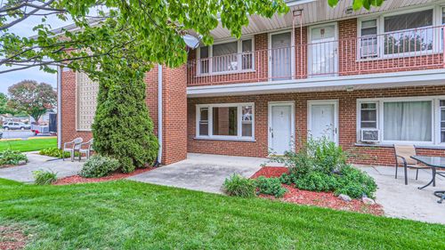 5-101 Dover Dr, Des Plaines, IL, 60018-1231 | Card Image