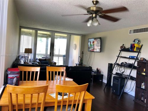 apt-301-9441 Evergreen Pl, Davie, FL, 33324-4333 | Card Image