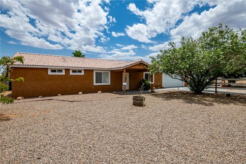 5062 W Burro Dr, Golden Valley, AZ, 86413-8038 | Card Image