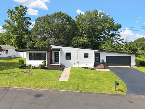 21 Hilltop Rd, Dartmouth, MA, 02747 | Card Image
