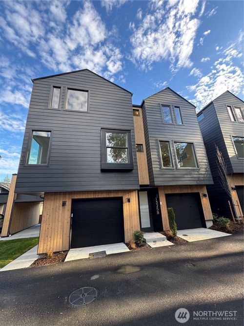 unit-b-1317 N 185th St, Shoreline, WA, 98133-4042 | Card Image