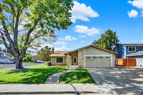  Woodhaven Drive, Vacaville, CA, 95687 | Card Image