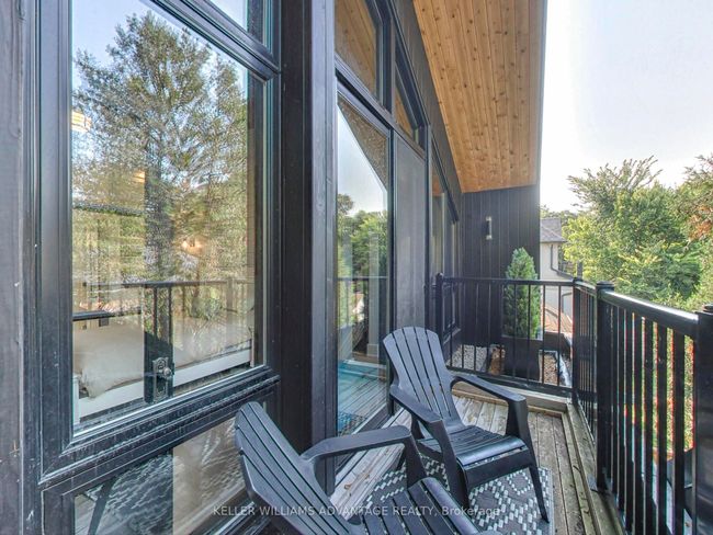 854 Royal York Rd, House other with 3 bedrooms, 3 bathrooms and 5 parking in Etobicoke ON | Image 21
