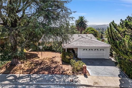 6320 Pat Ave, West Hills, CA, 91307-2739 | Card Image