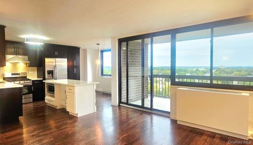 apt-16m-1 Bay Club Dr, Bayside, NY, 11360-2911 | Card Image