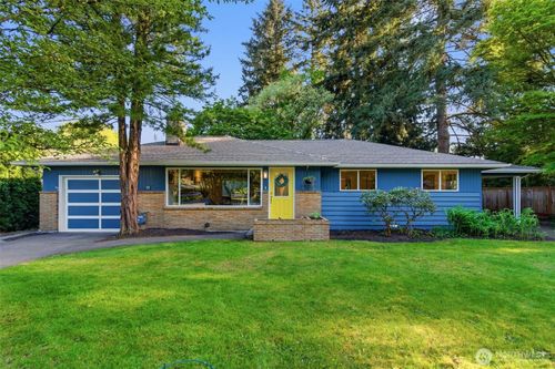 6123 Ne 185th Street, Kenmore, WA, 98028 | Card Image