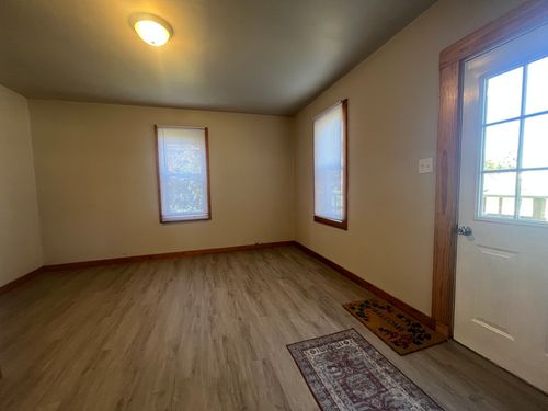 107 Emmett St, Kinsman, IL, 60437-0204 | Card Image