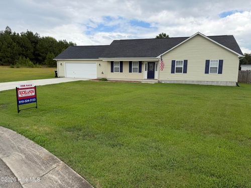 136 Annie Rd, Richlands, NC, 28574-8327 | Card Image