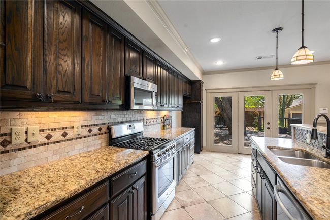 422 S Winnetka Ave, House other with 3 bedrooms, 2 bathrooms and null parking in Dallas TX | Image 18