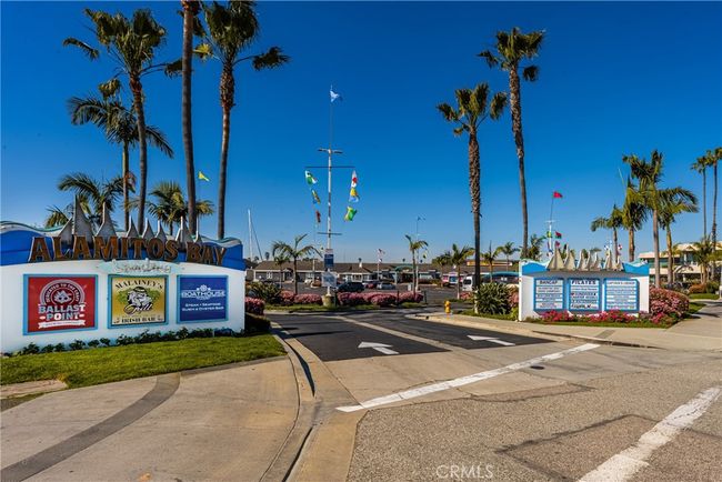 1207 Seal Way, Home with 6 bedrooms, 4 bathrooms and 2 parking in Seal Beach CA | Image 18