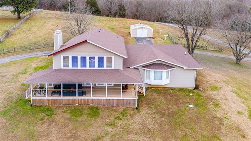 205 Blue Chip Farm Rd, Leitchfield, KY, 42754-9253 | Card Image