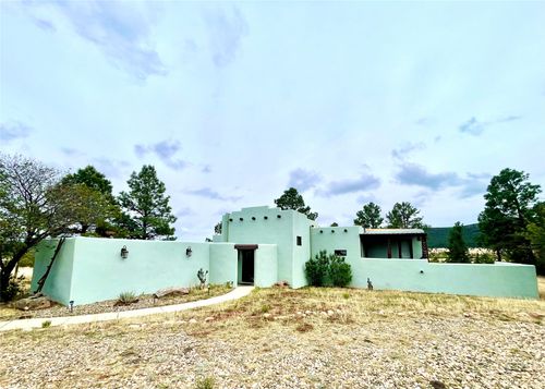 22 County Road A32t, Las Vegas, NM, 87701-4184 | Card Image
