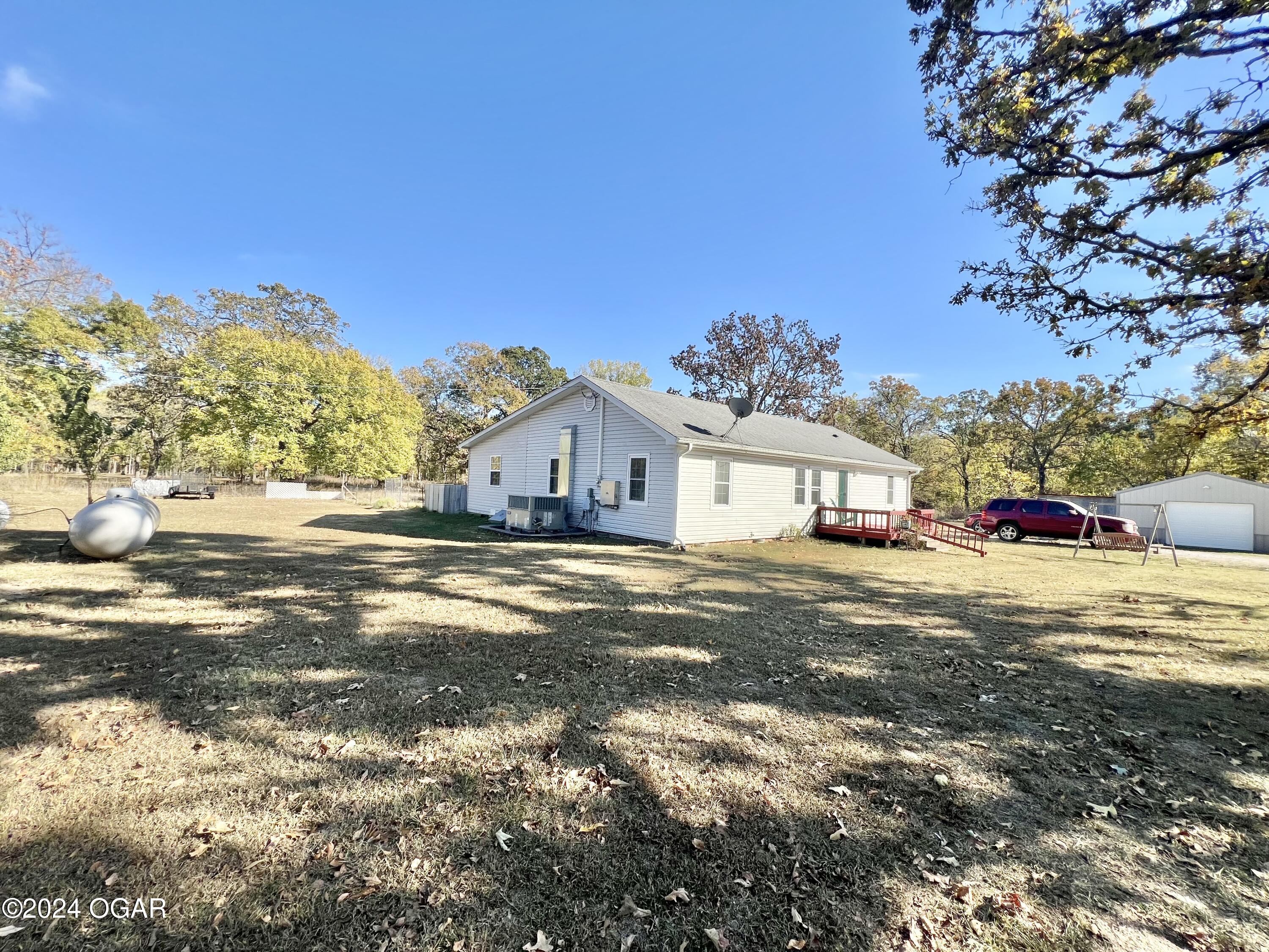 Goldfinch Rd, Neosho, MO 64850