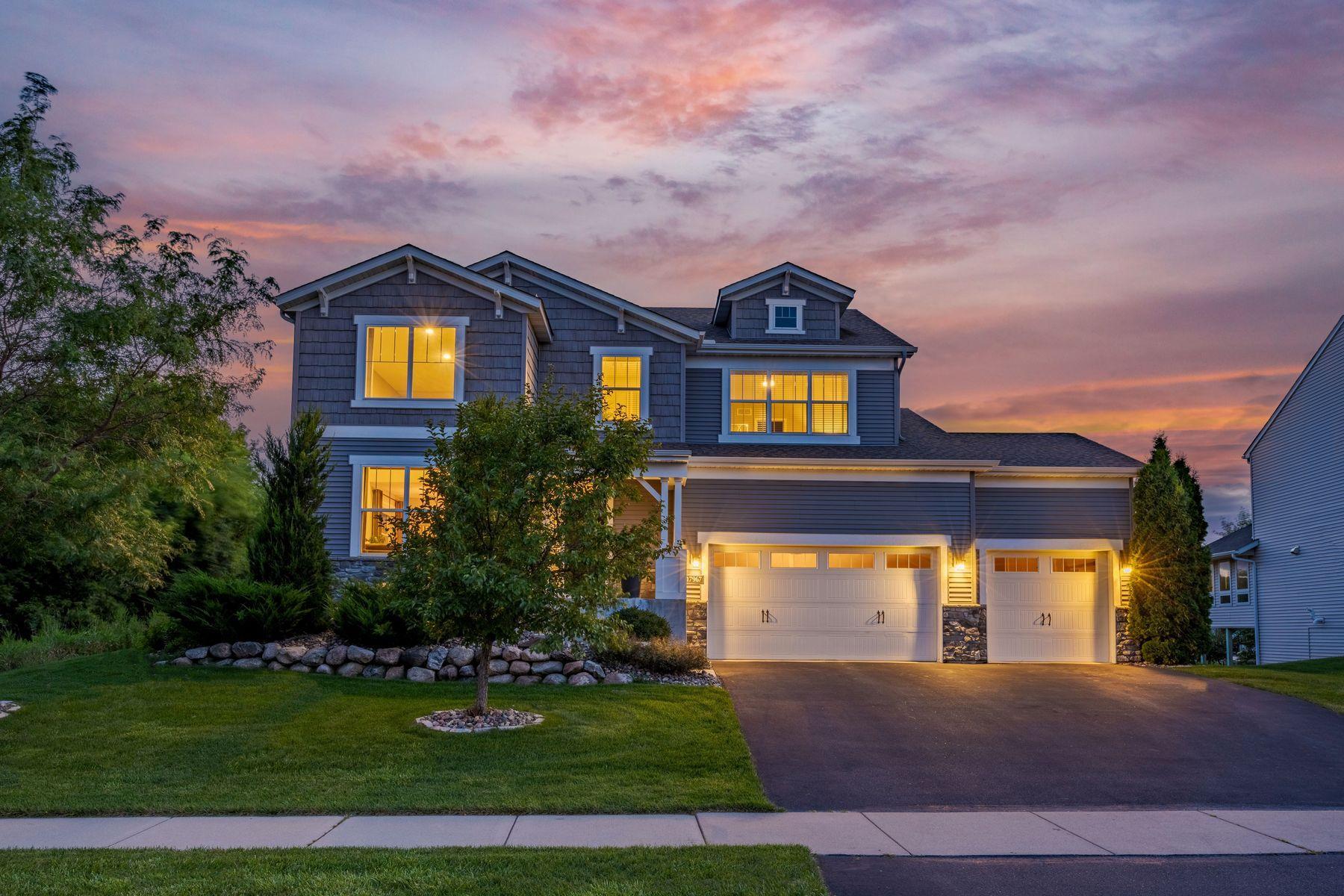 Hyde Park Ave, Lakeville, MN 55044